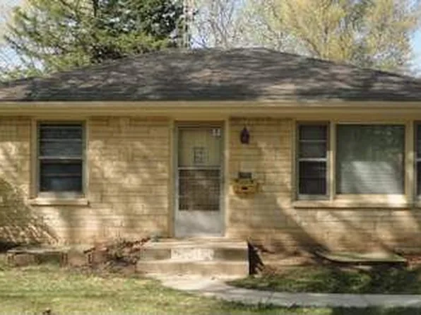 3900 Apple St, Lincoln, NE 68503