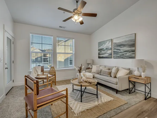 1776 W Newcastle Ln #A302, Saratoga Springs, UT 84045