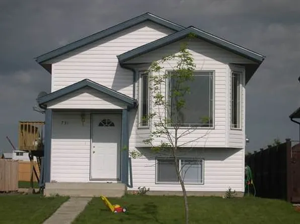 7314 106th St, Grande Prairie, AB T8W 2P2