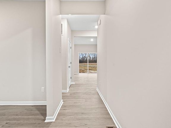 3rd image of 6152 Lakefield Pl