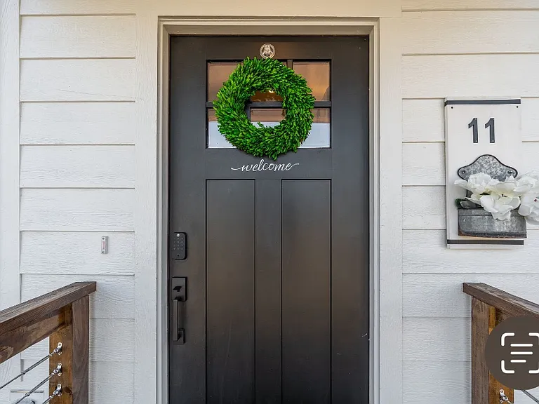 11 McAdoo Ave — Photo 3