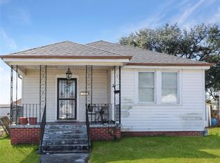 9214 Stroelitz St, New Orleans, LA 70118
