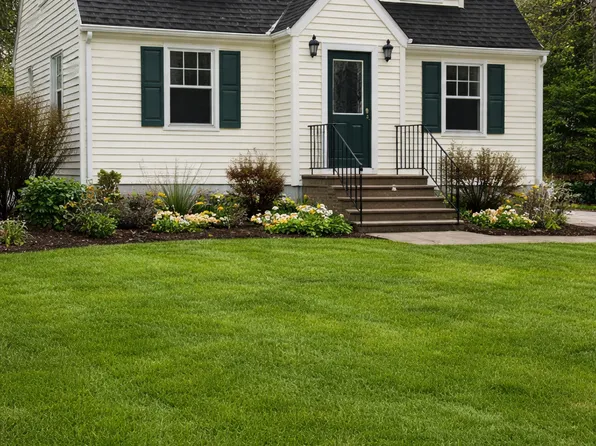 24 North Avenue, North Haven, CT 06473