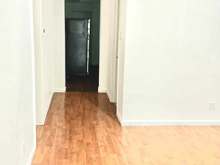 LIving Room - Hallway