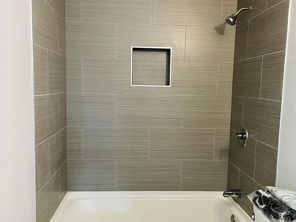5th image of 2506 Boyd Ave