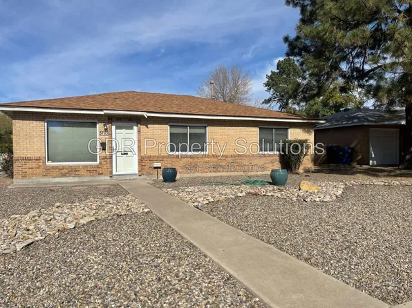 5703 Princess Jeanne Ave NE, Albuquerque, NM 87110