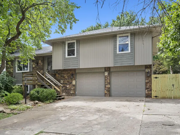3901 S Crystal Place, Springfield, MO 65807