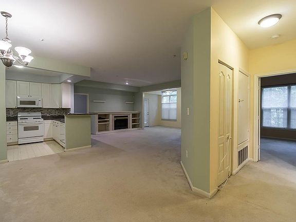 2nd image of 6610 Netties Ln APT 27A