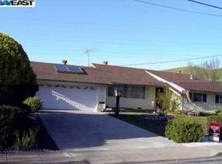 237 Saint Henry Dr, Fremont, CA 94539