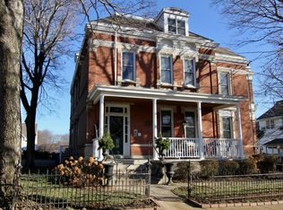 398 Duke St UNIT C, Saint Paul, MN 55102