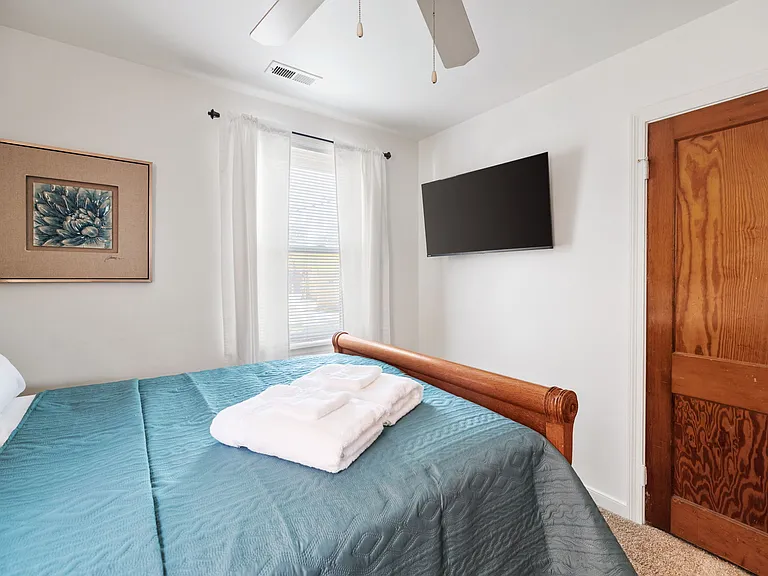 3158 Moody Ave — Photo 28