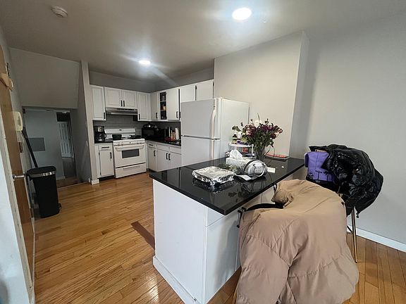 5th image of 717 N 16th St Floor 2