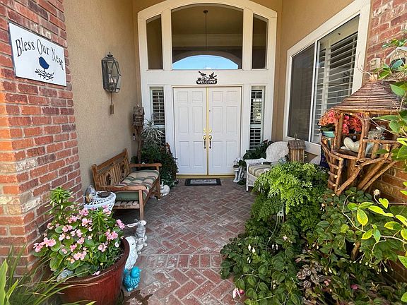 5th image of 1700 Crystal View Cir