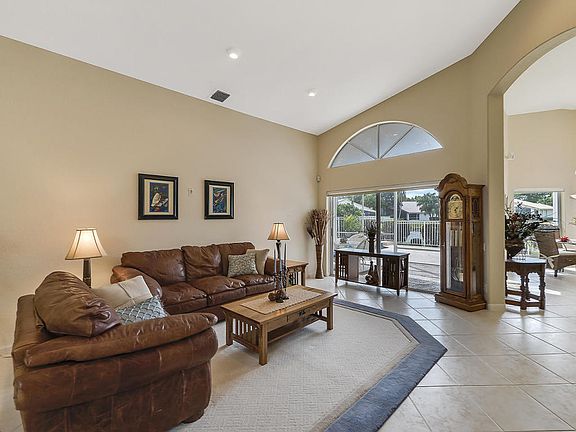 4th image of 12345 Glen Falls Ln