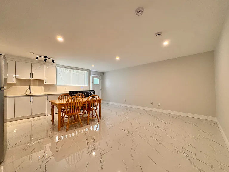 6680 Waltham Ave #S1 — Photo 2