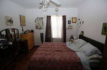 1st image of 3153 W Argyle St APT 2e