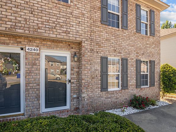 2nd image of 4240B Williamsbrook Ln #B