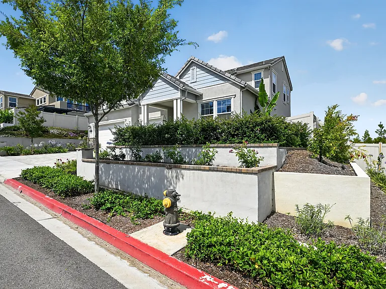 17418 Abbey Rd — Photo 32