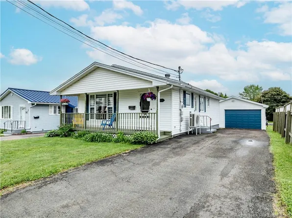 199 Cedar St, Moncton, NB E1C 7L6