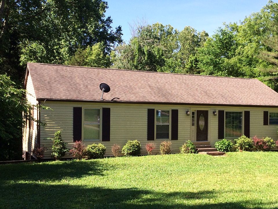 1st image of 832 Forest Hills Dr