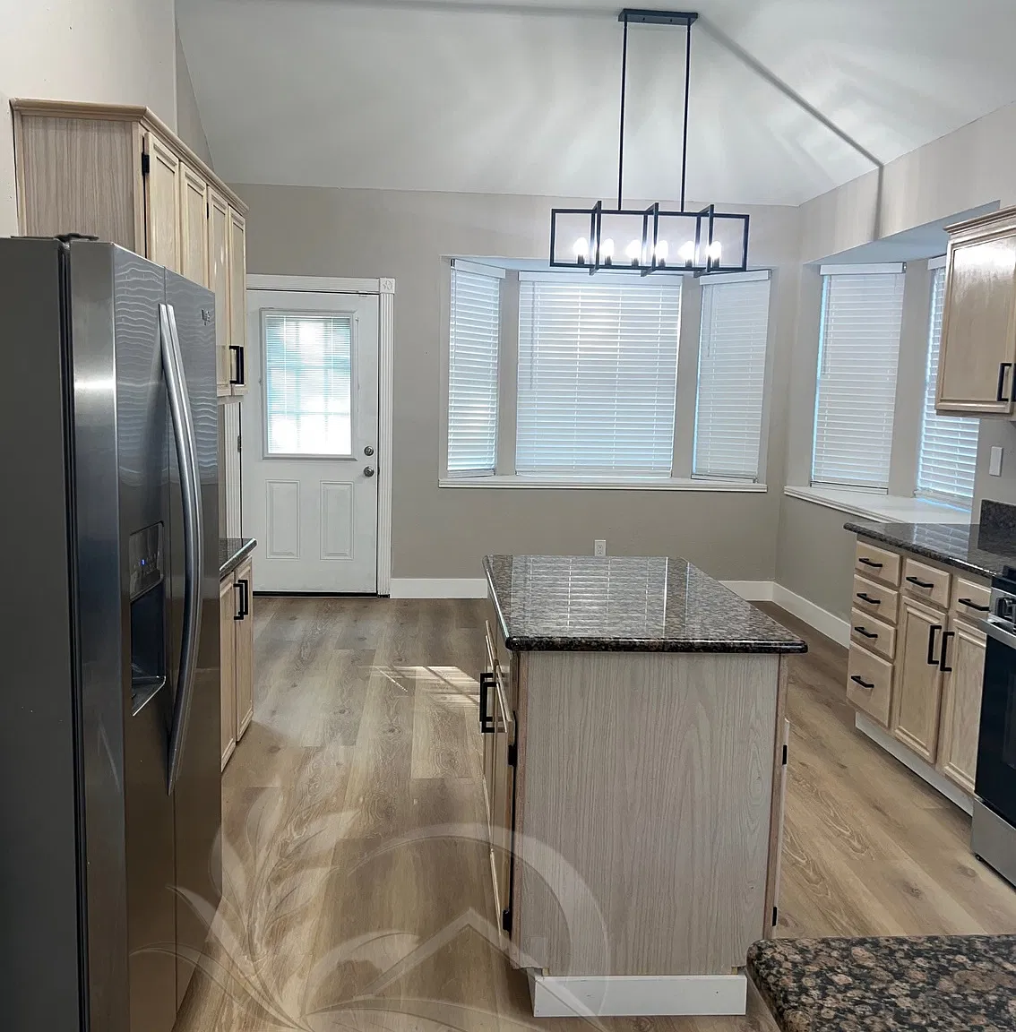 4 bed, 2.5 bath, 2506 sqft, $2,795 — Photo 4