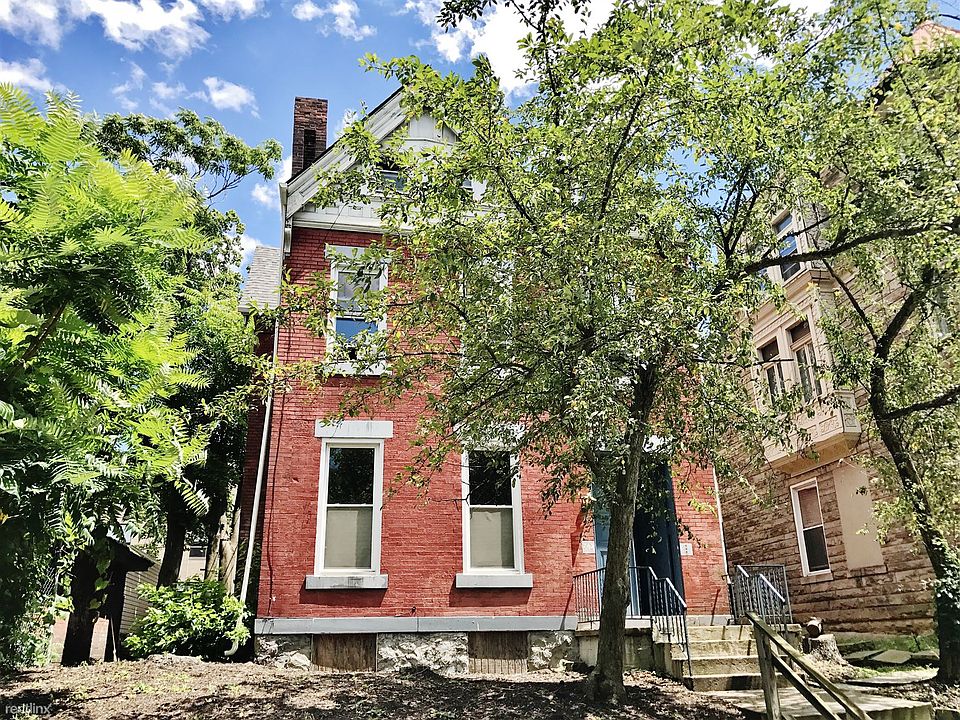 742 N Beatty