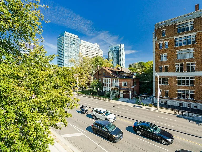160 Balmoral Ave #1 — Photo 31