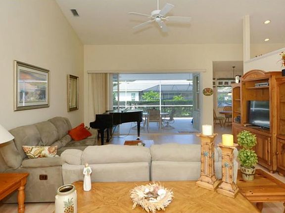 4th image of 2213 Sonoma Dr