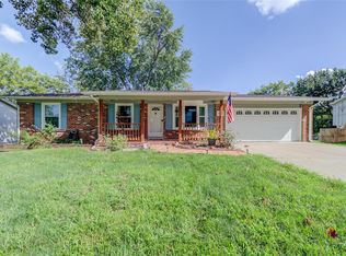 3710 Nottingham Dr, Saint Charles, MO 63303