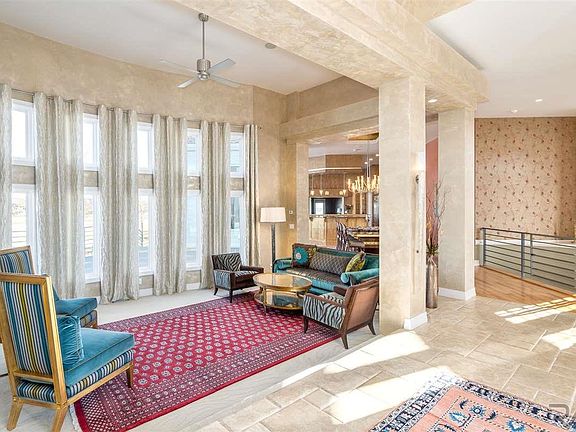 5th image of 324 W Laquinta Cir