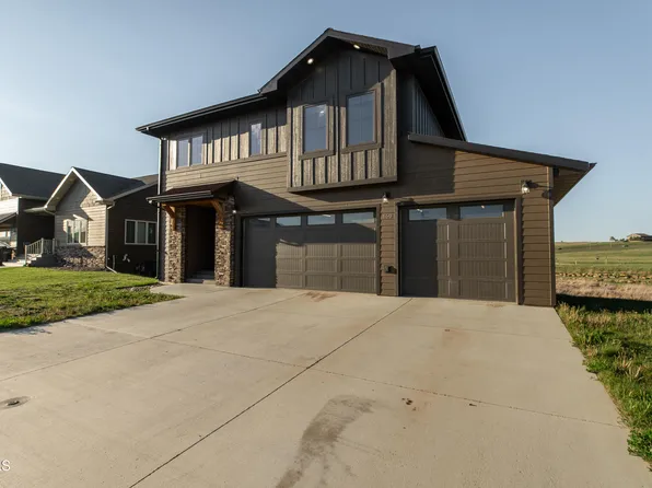 160 Leslie Ln, Watford City, ND 58854