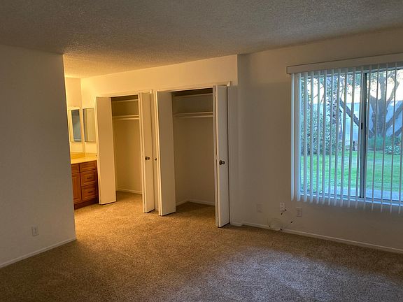 4th image of 901 Peninsula St APT 10