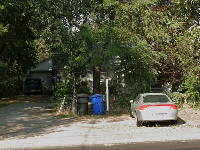3331 Pole Line Rd — Photo 2
