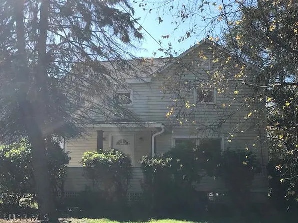 625 Rutgers Ln, Altoona, PA 16602