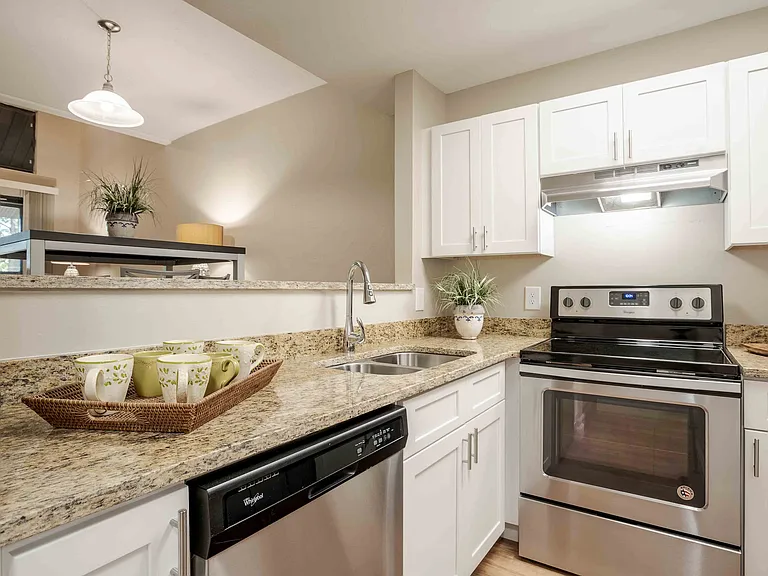 Lakewood Villas — Photo 15
