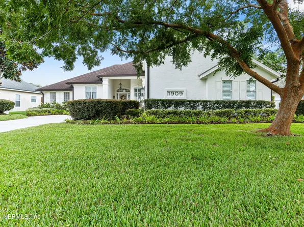 1909 FOX GLOVE Lane, Fleming Island, FL 32003