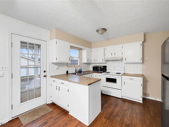 2nd image of 156 Northpark Dr