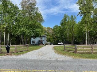 1605 Pleasant Ridge Rd, Greensboro, NC 27409