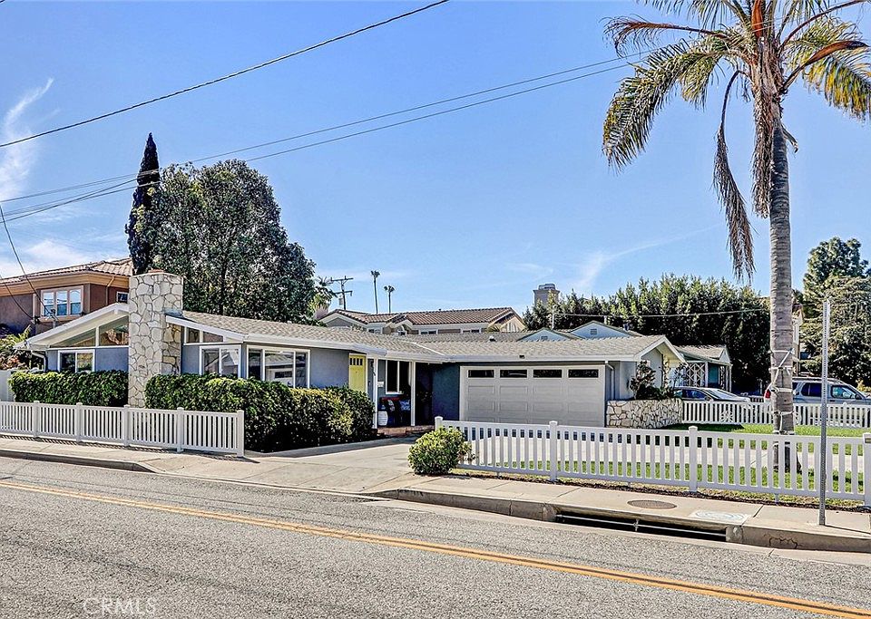 1st image of 2230 Curtis Ave