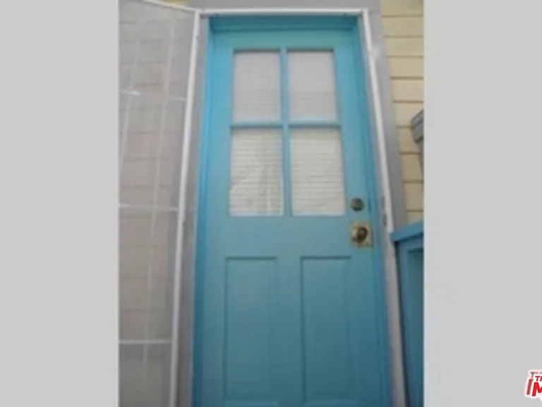 57 Dudley Ave — Photo 3
