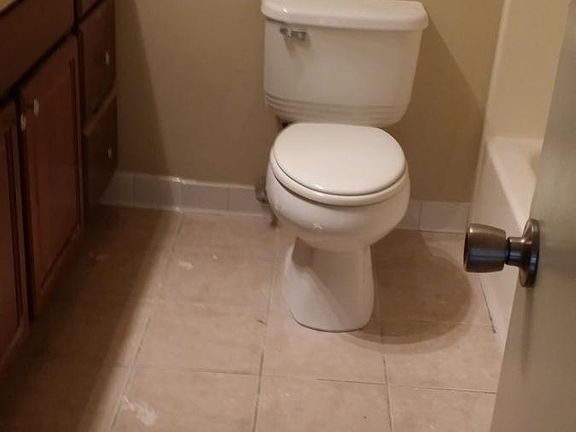 5th image of 914 Curry Cir SE