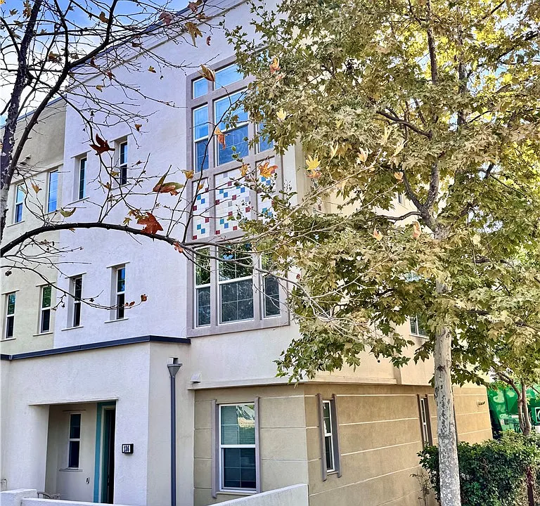 136 Acamar