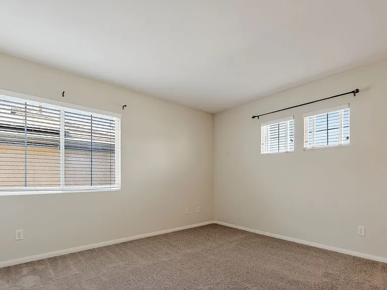 10009 Kika Ct — Photo 26