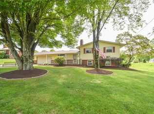 2496 Northview Dr, Cortland, OH 44410