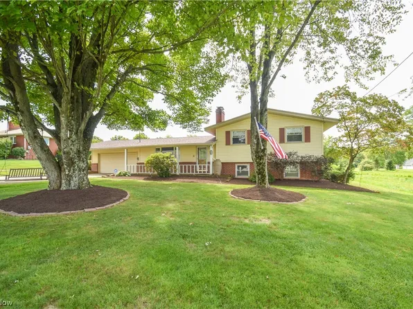 2496 Northview Dr, Cortland, OH 44410