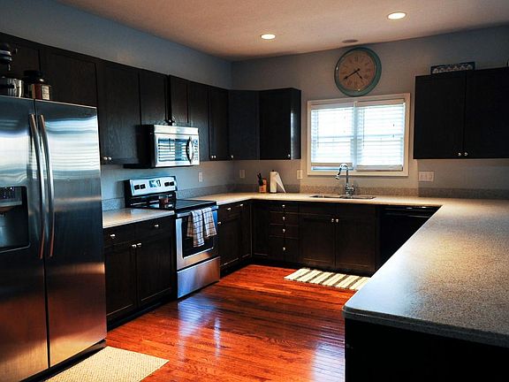 4th image of 152 Creekside Green Dr