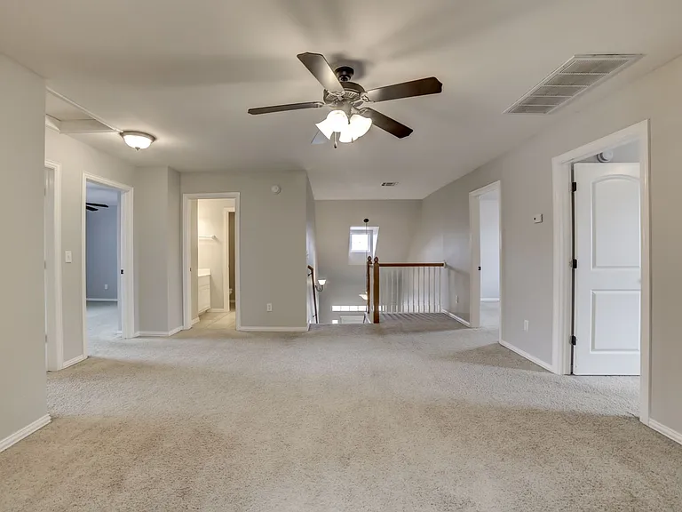 819 E Seattle Pl — Photo 16