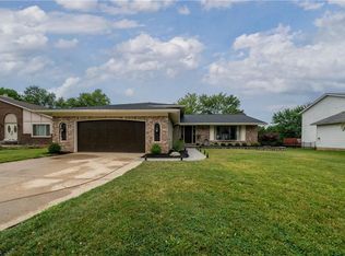 17408 Lexington Ln, Strongsville, OH