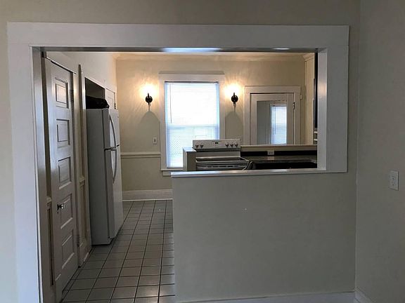 4th image of 2612 W Mallon Ave
