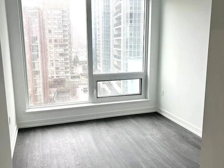 8 Olympic Garden Dr #S810 — Photo 4